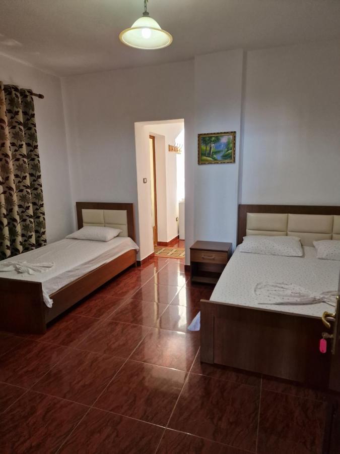 Hotel Restaurant Savoja Поградец Екстериор снимка