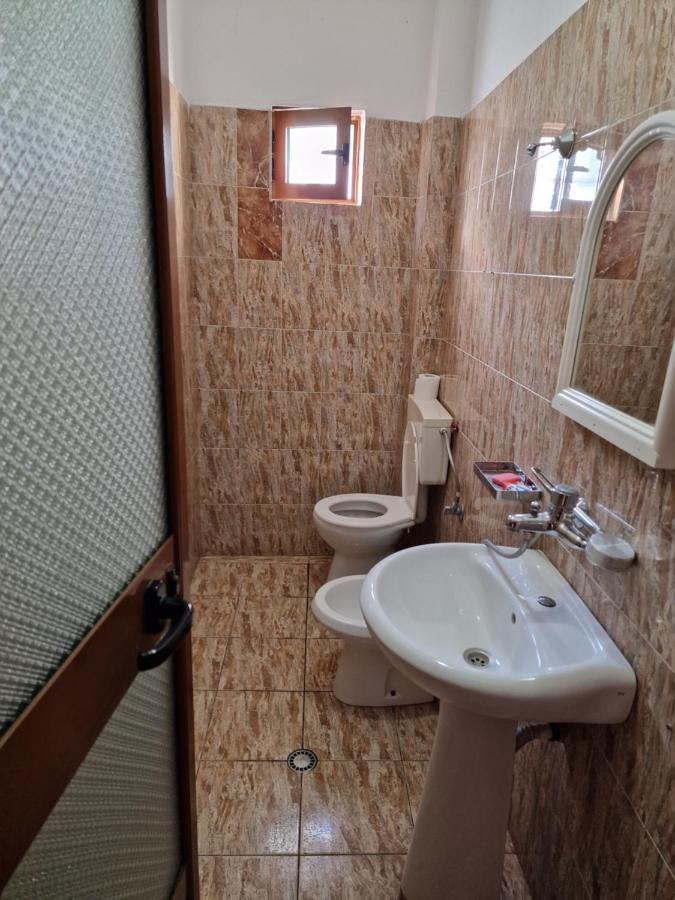 Hotel Restaurant Savoja Поградец Екстериор снимка