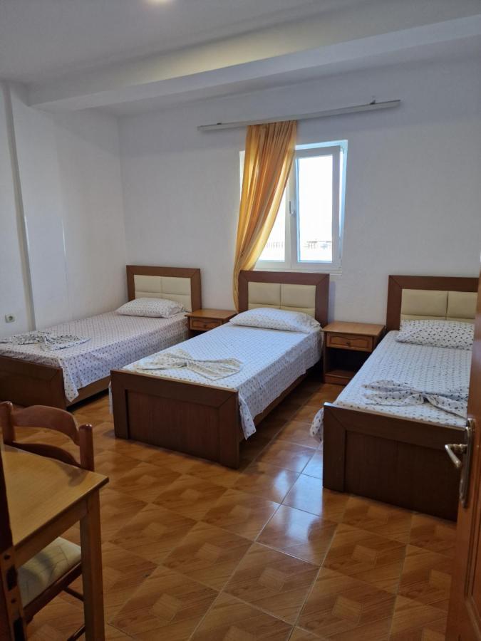 Hotel Restaurant Savoja Поградец Екстериор снимка