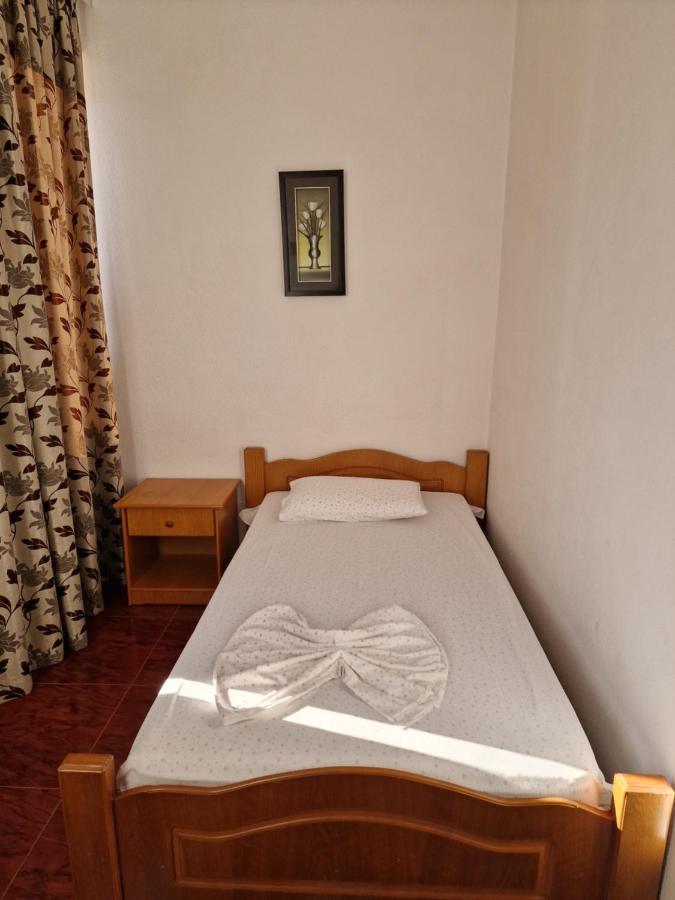 Hotel Restaurant Savoja Поградец Екстериор снимка
