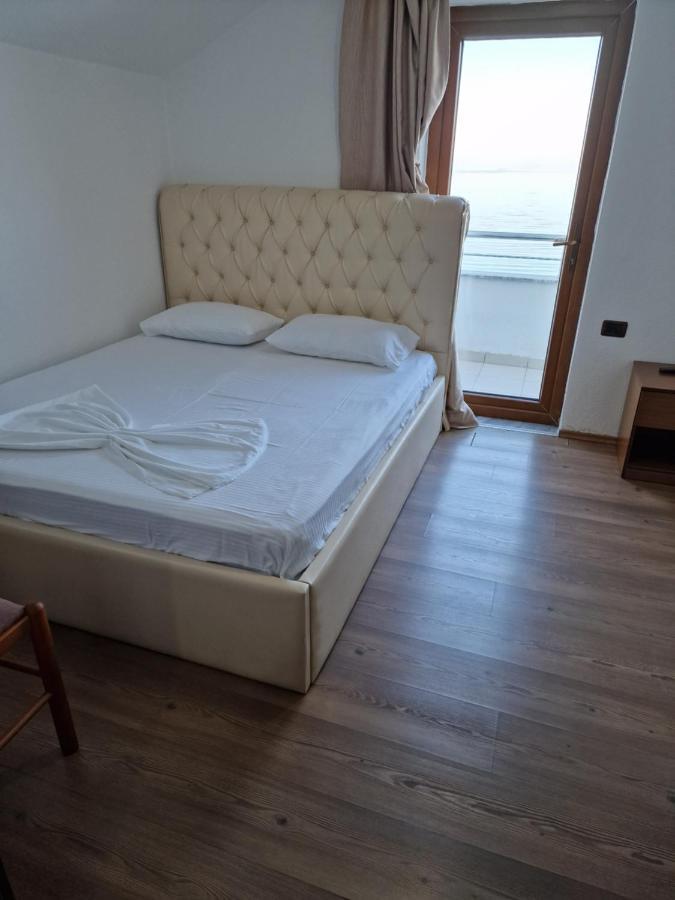 Hotel Restaurant Savoja Поградец Екстериор снимка