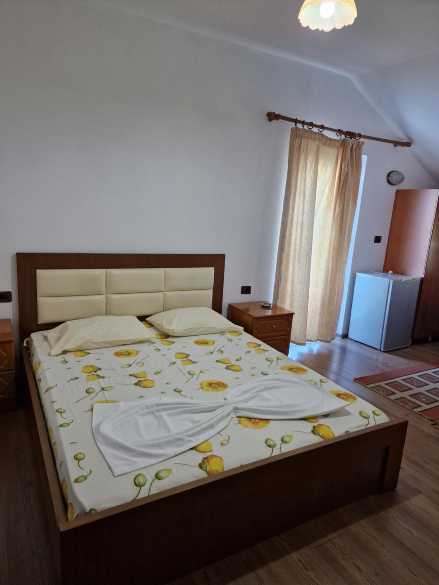 Hotel Restaurant Savoja Поградец Стая снимка